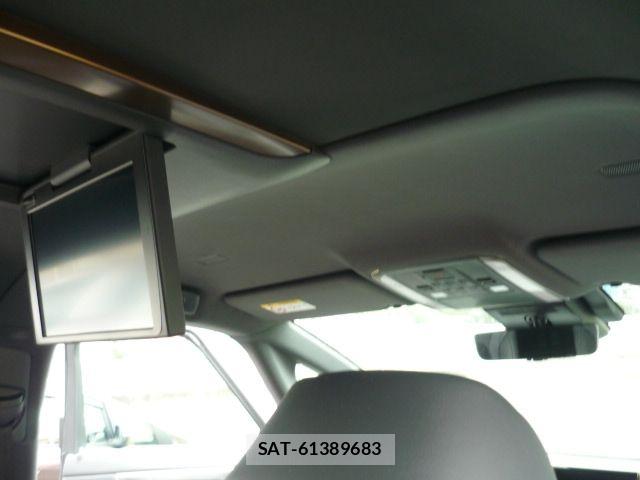 Toyota VELLFIRE 2025-07 7458576-15