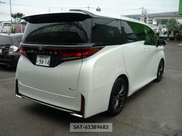 Toyota VELLFIRE 2025-07 7458576-6