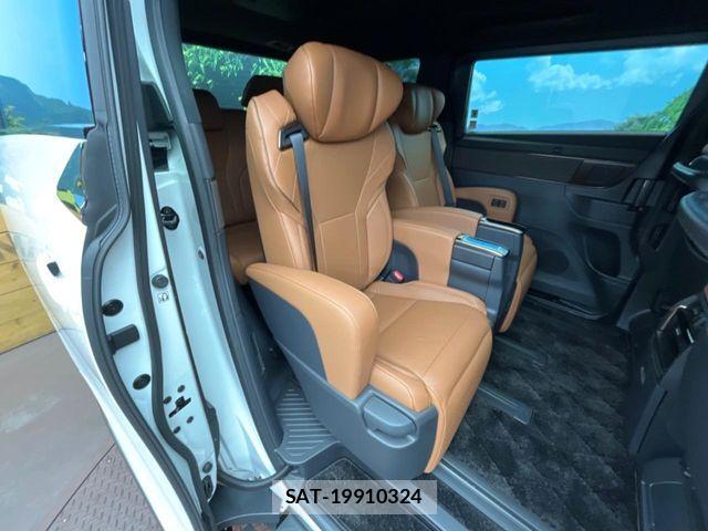 Toyota VELLFIRE 2026-02 7510348-8