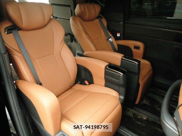 Toyota VELLFIRE 2024-08 7510356-16