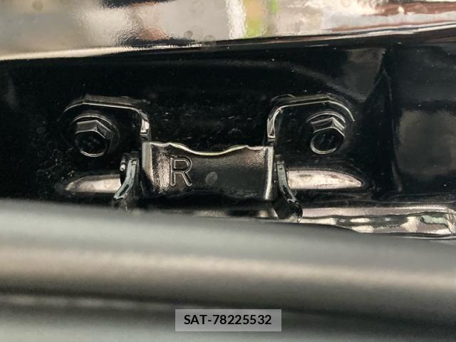 Toyota VELLFIRE 2023-07 7621011-9