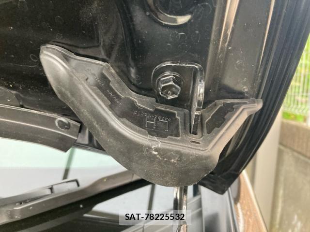 Toyota VELLFIRE 2023-07 7621011-13