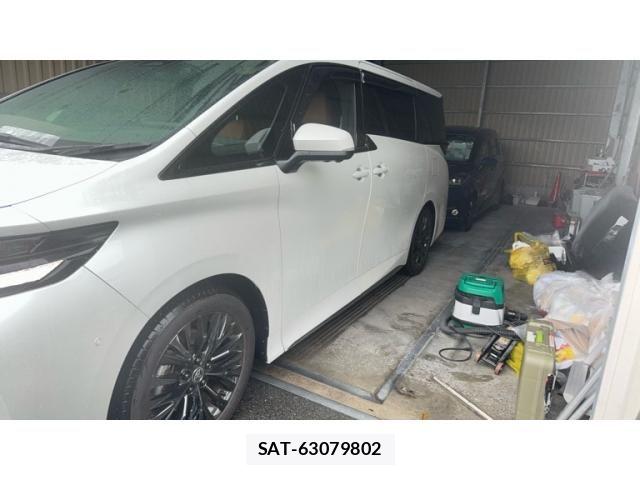 Toyota VELLFIRE 2024-12 7903574-2