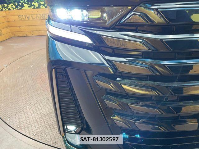 Toyota VELLFIRE 2023-11 7903571-12