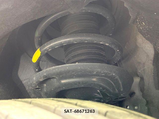 Toyota VELLFIRE 2024-12 8038935-17