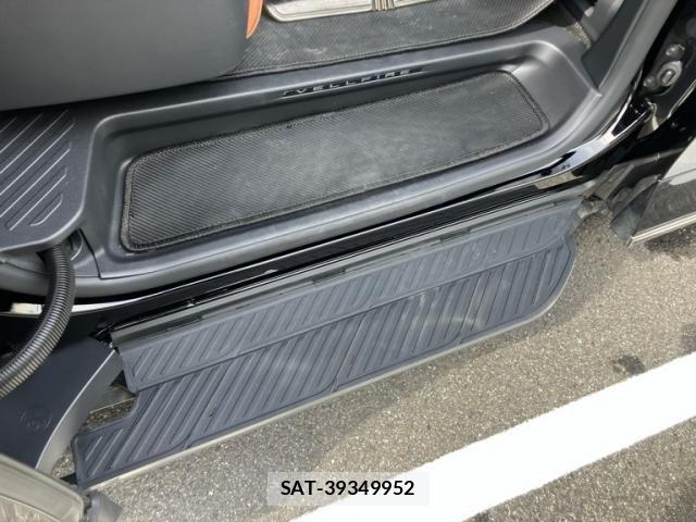Toyota VELLFIRE 2025-10 8076014-13