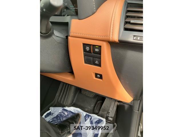 Toyota VELLFIRE 2025-10 8076014-14