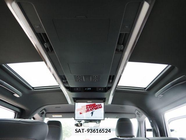 Toyota VELLFIRE 2024-03 8102429-10