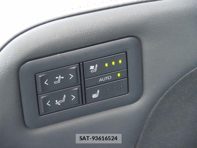 Toyota VELLFIRE 2024-03 8102429-16
