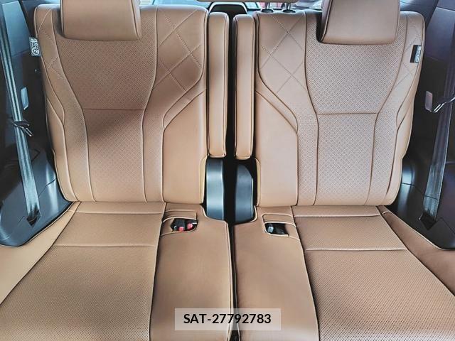 Toyota VELLFIRE 2024-06 8102427-8