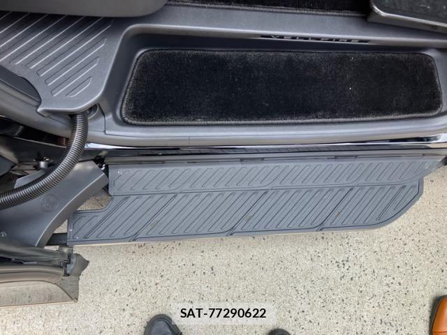 Toyota VELLFIRE 2025-07 8102426-22