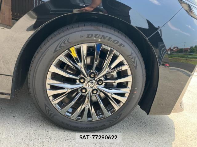 Toyota VELLFIRE 2025-07 8102426-6