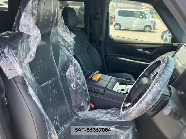 Toyota VELLFIRE 2026-02 8102424-14