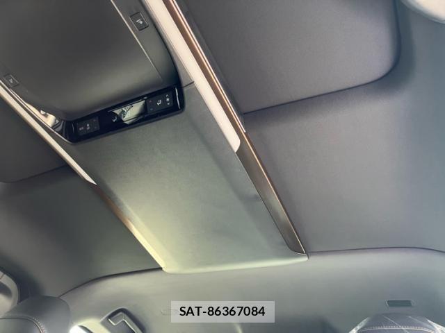 Toyota VELLFIRE 2026-02 8102424-18