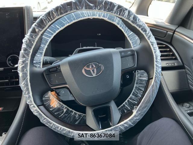 Toyota VELLFIRE 2026-02 8102424-21