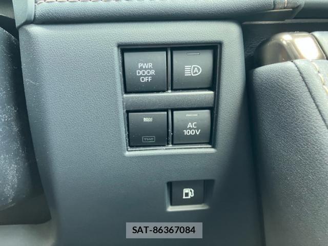 Toyota VELLFIRE 2026-02 8102424-28