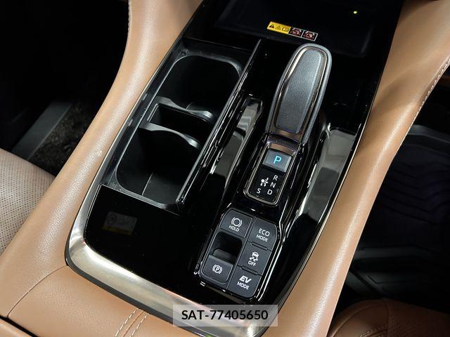Toyota VELLFIRE 2024-06 8210814-17