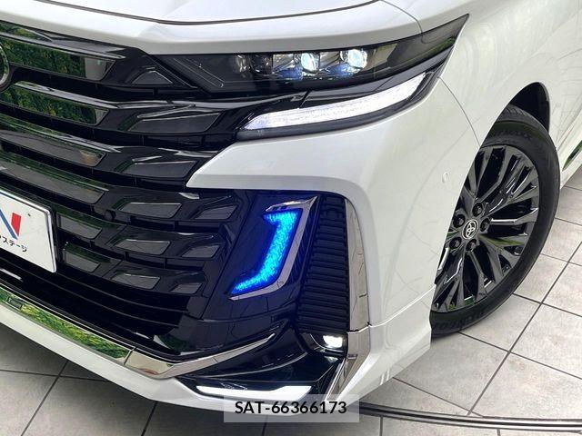 Toyota VELLFIRE 2024-06 8210811-11