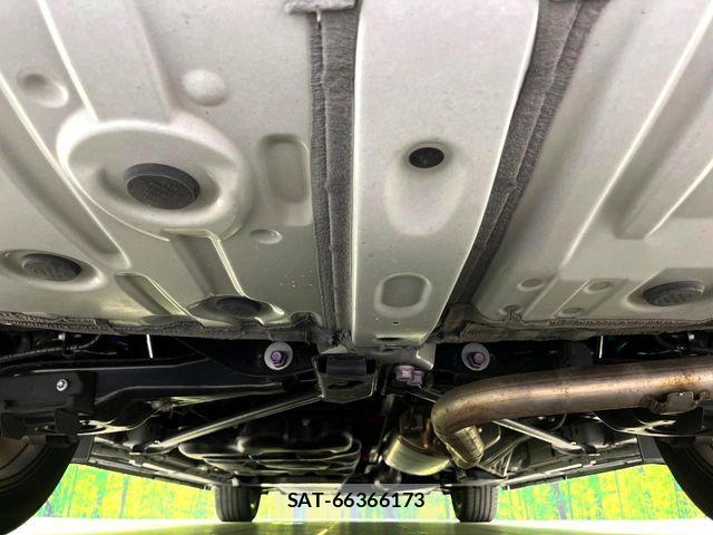 Toyota VELLFIRE 2024-06 8210811-18
