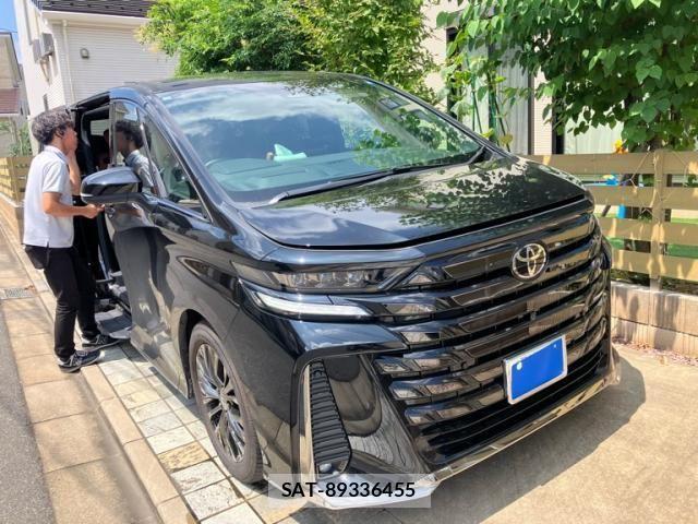 Toyota VELLFIRE 2026-01 8232229-0