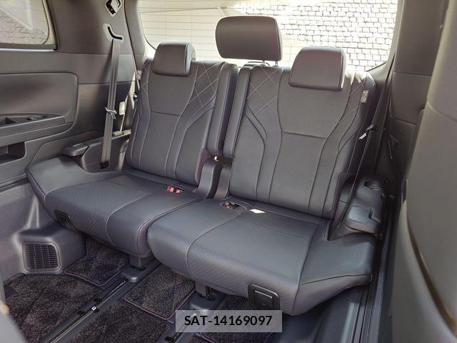 Toyota VELLFIRE 2024-05 8247025-26