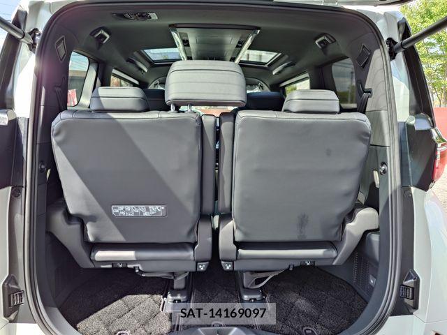 Toyota VELLFIRE 2024-05 8247025-27