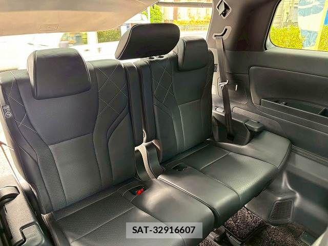 Toyota VELLFIRE 2023-09 8247028-10