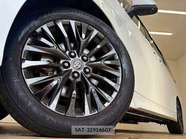 Toyota VELLFIRE 2023-09 8247028-17