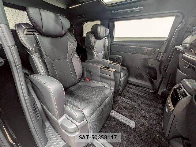 Toyota VELLFIRE 2024-06 8247026-10