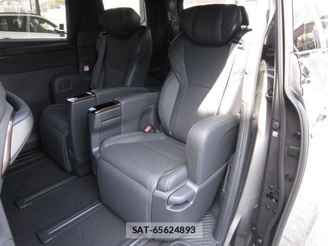 Toyota VELLFIRE 2026-01 8317815-25