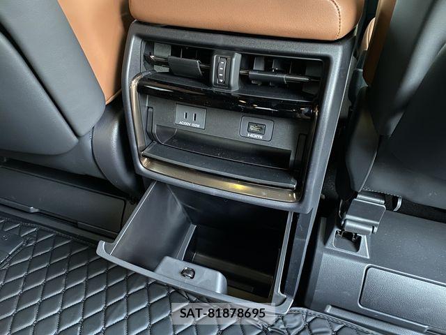 Toyota VELLFIRE 2026-05 8338325-18