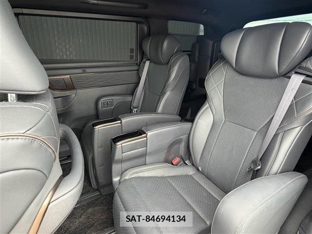 Toyota VELLFIRE 2025-05 8369545-14