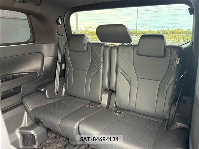 Toyota VELLFIRE 2025-05 8369545-15