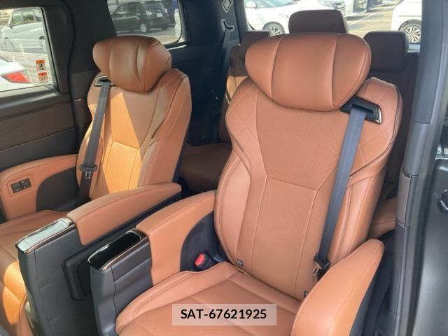 Toyota VELLFIRE 2026-06 8369543-14