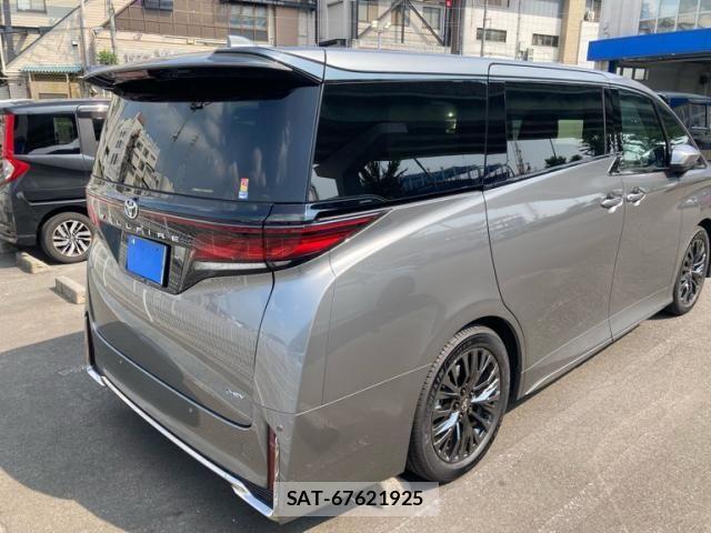 Toyota VELLFIRE 2026-06 8369543-4