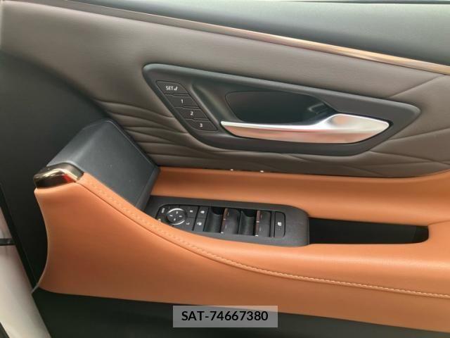 Toyota VELLFIRE 2024-02 8369551-13