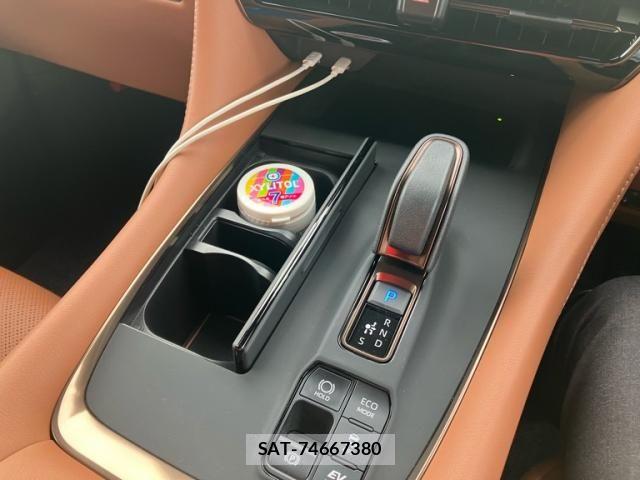 Toyota VELLFIRE 2024-02 8369551-15