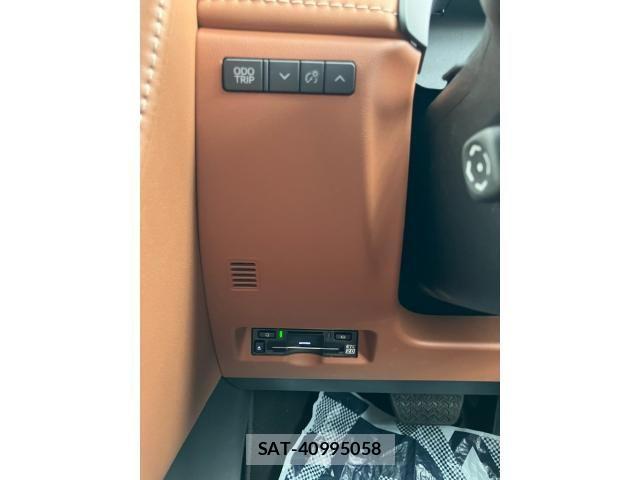 Toyota VELLFIRE 2024-11 8369546-20