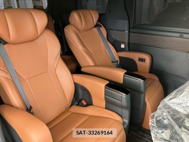 Toyota VELLFIRE 2024-10 8369548-12