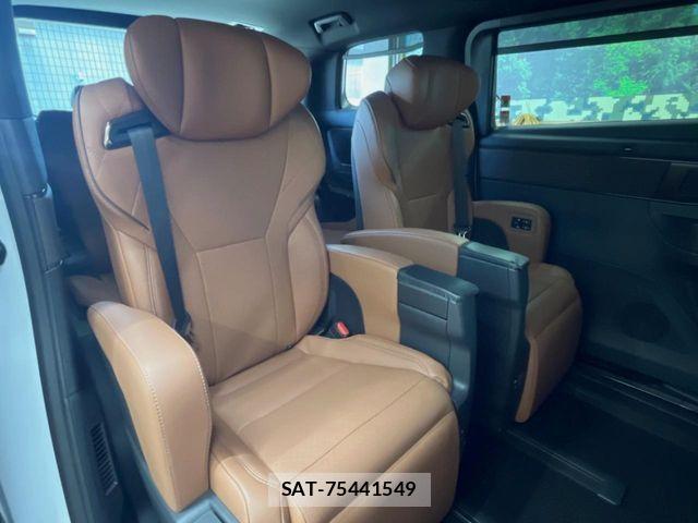 Toyota VELLFIRE 2025-04 8439018-8