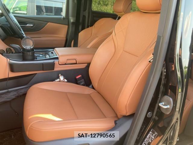 Toyota VELLFIRE 2026-05 8563920-9