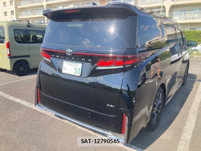 Toyota VELLFIRE 2026-05 8563920-5