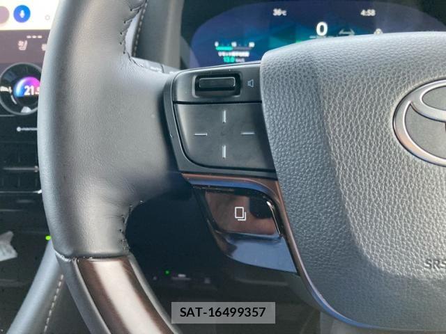 Toyota VELLFIRE 2026-04 8563921-14