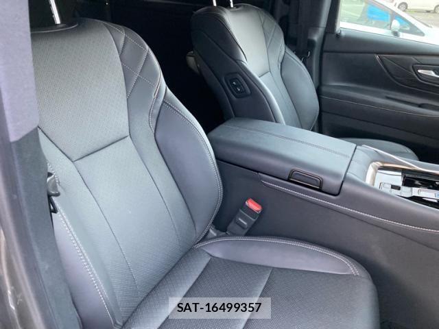 Toyota VELLFIRE 2026-04 8563921-7