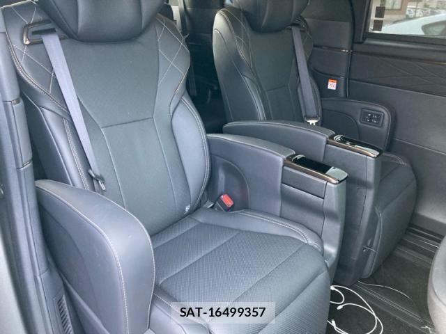 Toyota VELLFIRE 2026-04 8563921-8