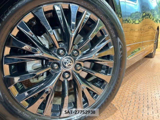 Toyota VELLFIRE 2024-10 8563924-12