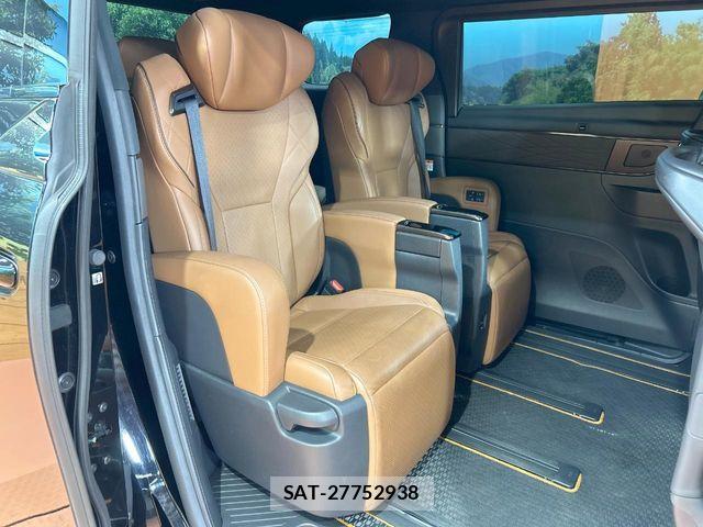 Toyota VELLFIRE 2024-10 8563924-8