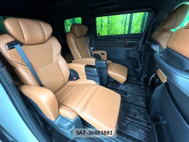 Toyota VELLFIRE 2026-03 8686839-8