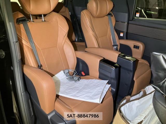 Toyota VELLFIRE 2023-09 8746544-15