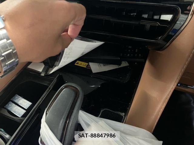 Toyota VELLFIRE 2023-09 8746544-21